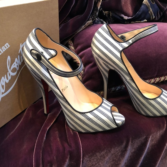 Louboutin Satin Black & White Peep Toe Pumo - Picture 8 of 8